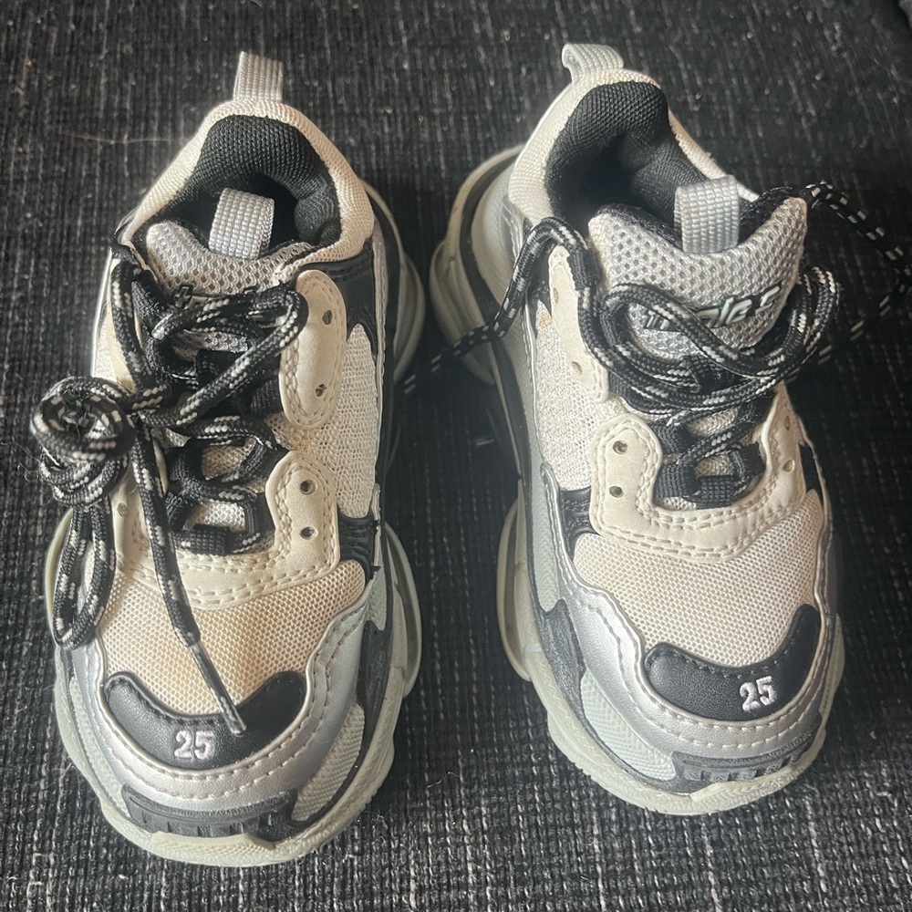 Balenciaga US size 9 toddler great condition used unisex